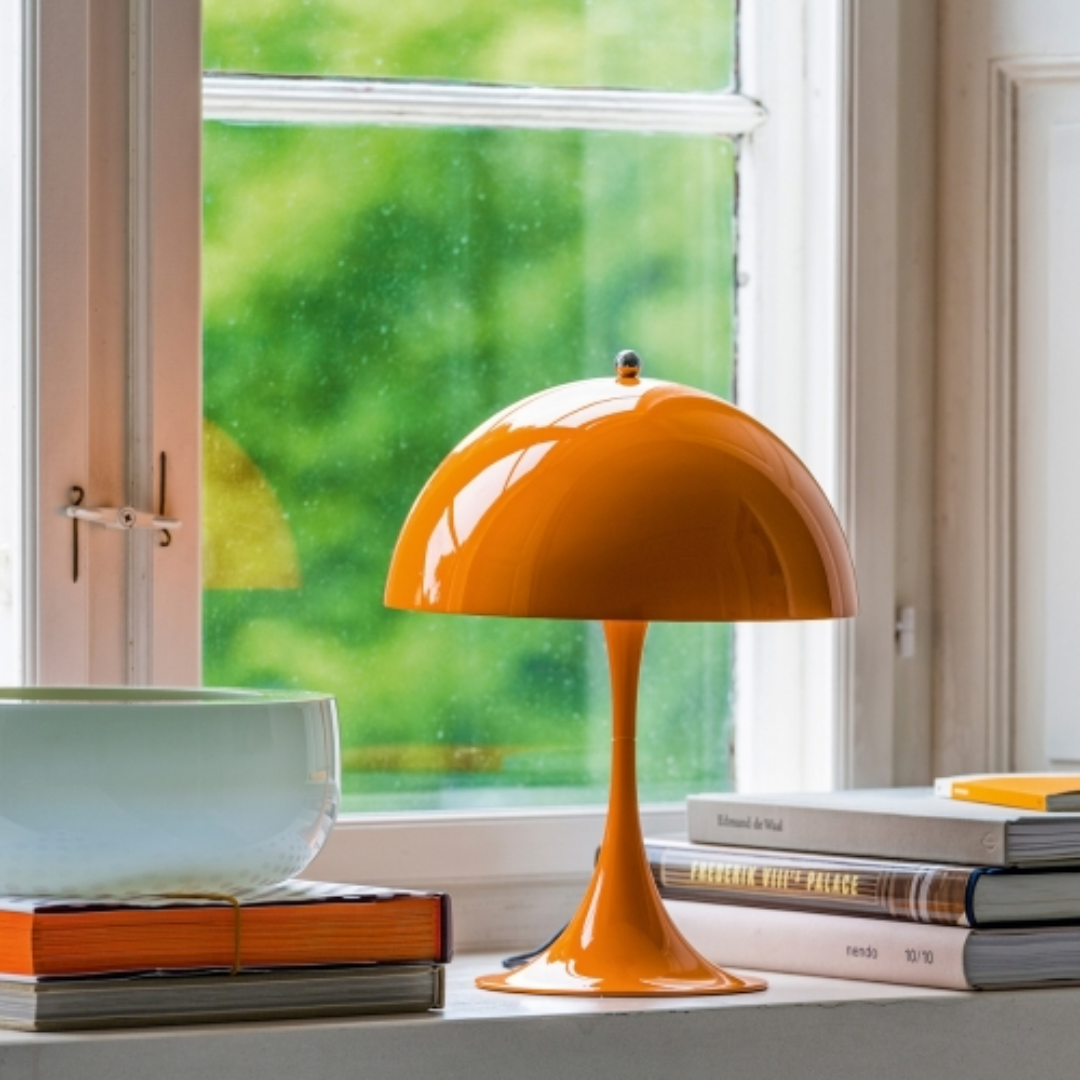 Cordless Rechargeable LED Table Lamp in Metal and Glass
