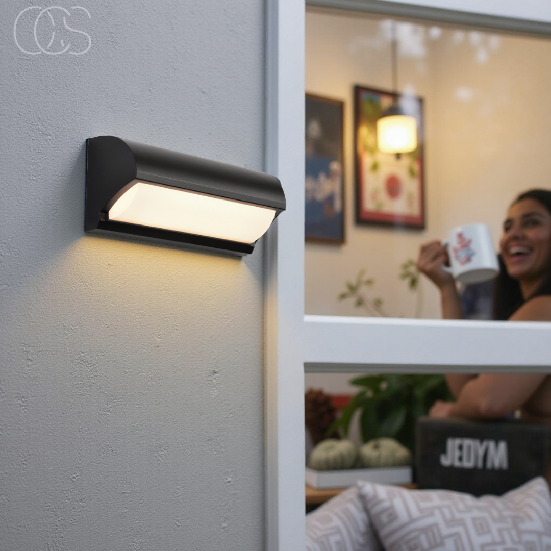 Black LED Outdoor Wall Light, IP65, 3000K, 960 Lumen