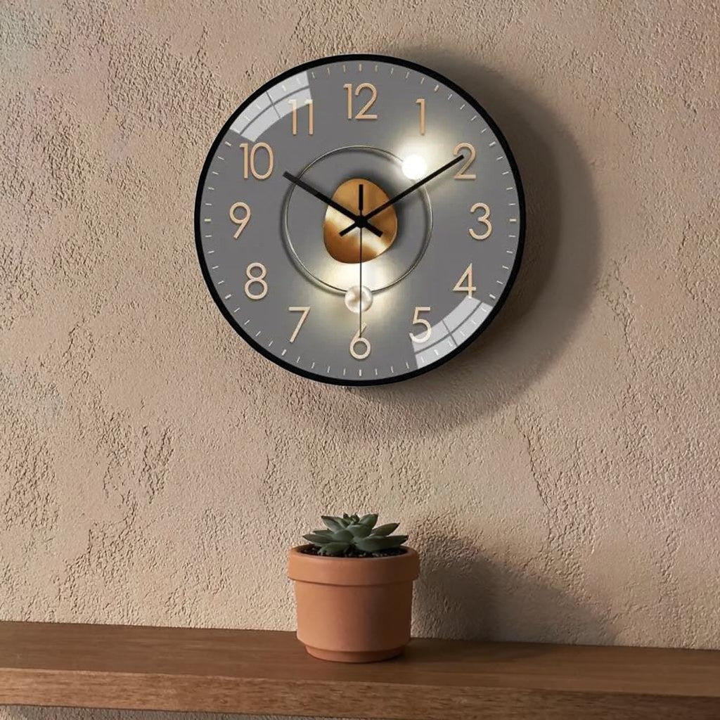 Silent Quartz Wall Clock 20cm with Glass Lens and Metal Hands