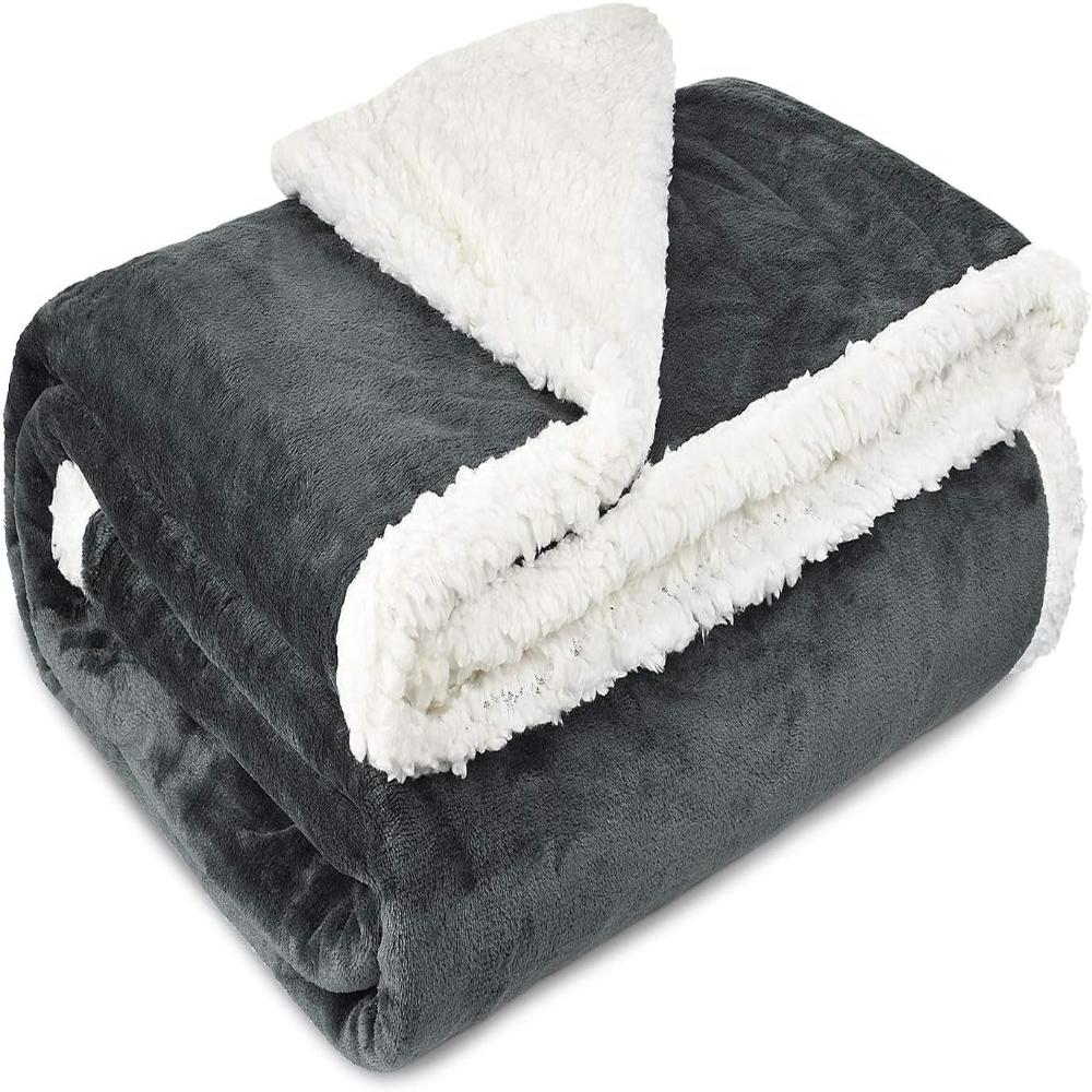 Reversible Velour and Sherpa Throw, 150 x 200 cm