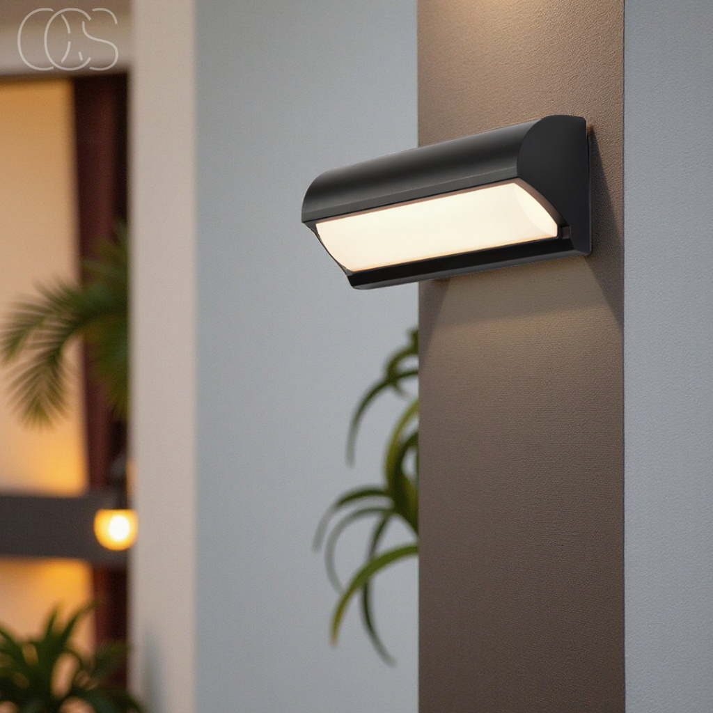 Black LED Outdoor Wall Light, IP65, 3000K, 960 Lumen