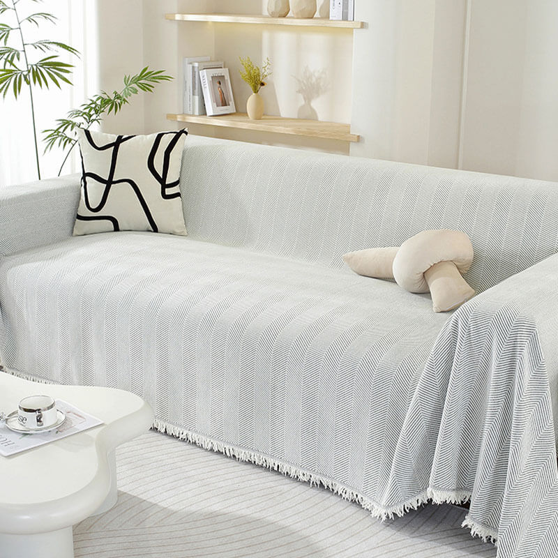 Chenille Herringbone Throw with Tassels, 180 x 130 cm