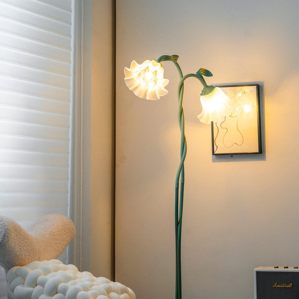 Flower Floor Lamp 170 cm, Green Metal with White Acrylic Shades