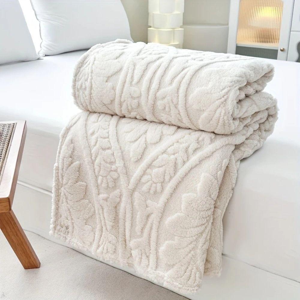 Jacquard Fleece Throw with Woven Geometric Pattern