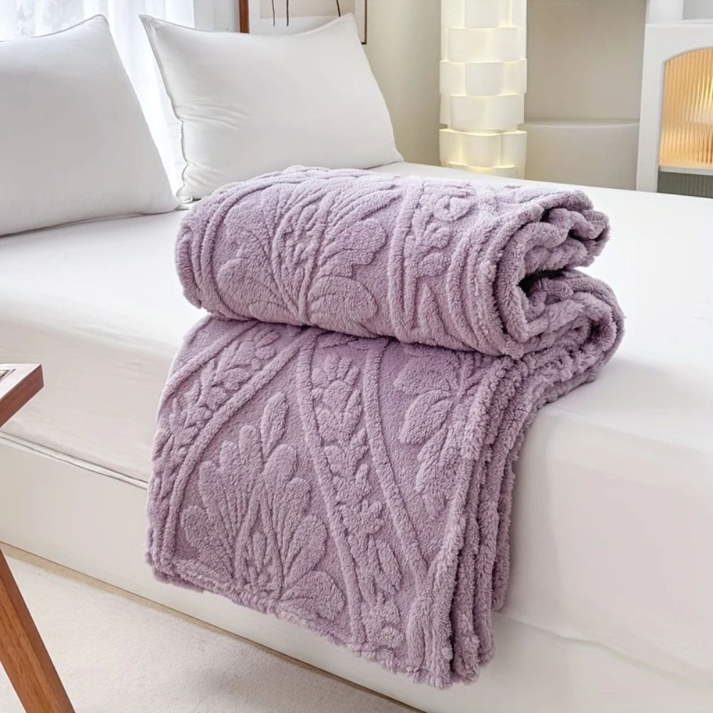 Jacquard Fleece Throw with Woven Geometric Pattern