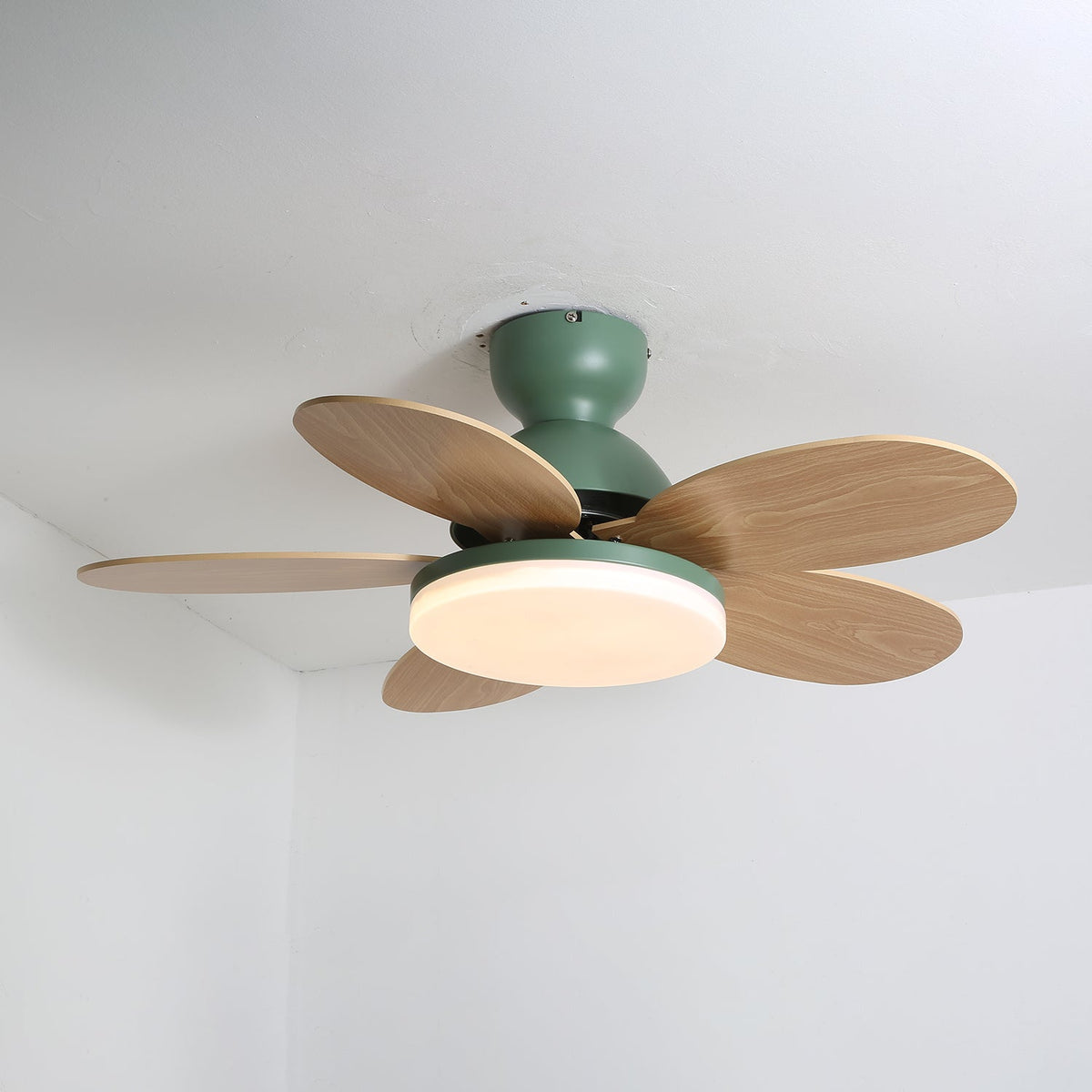 Kids Ceiling Fan with LED Light and Colourful Blades, Remote
