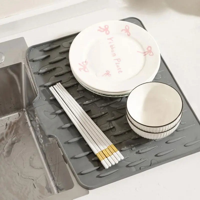 Silicone Draining Mat 40 x 32.5cm, Heat Resistant to 230C