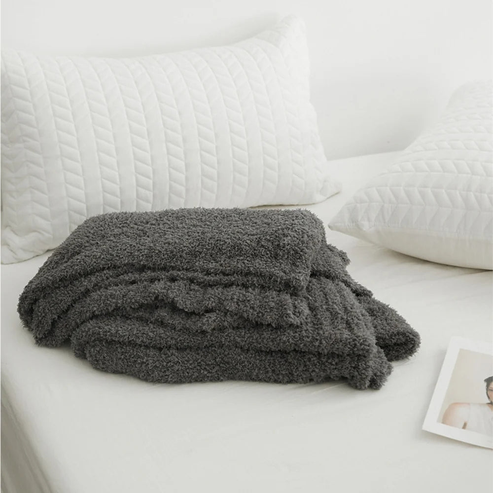 Knitted Microfibre Throw, 130 x 160 cm, Plain Design