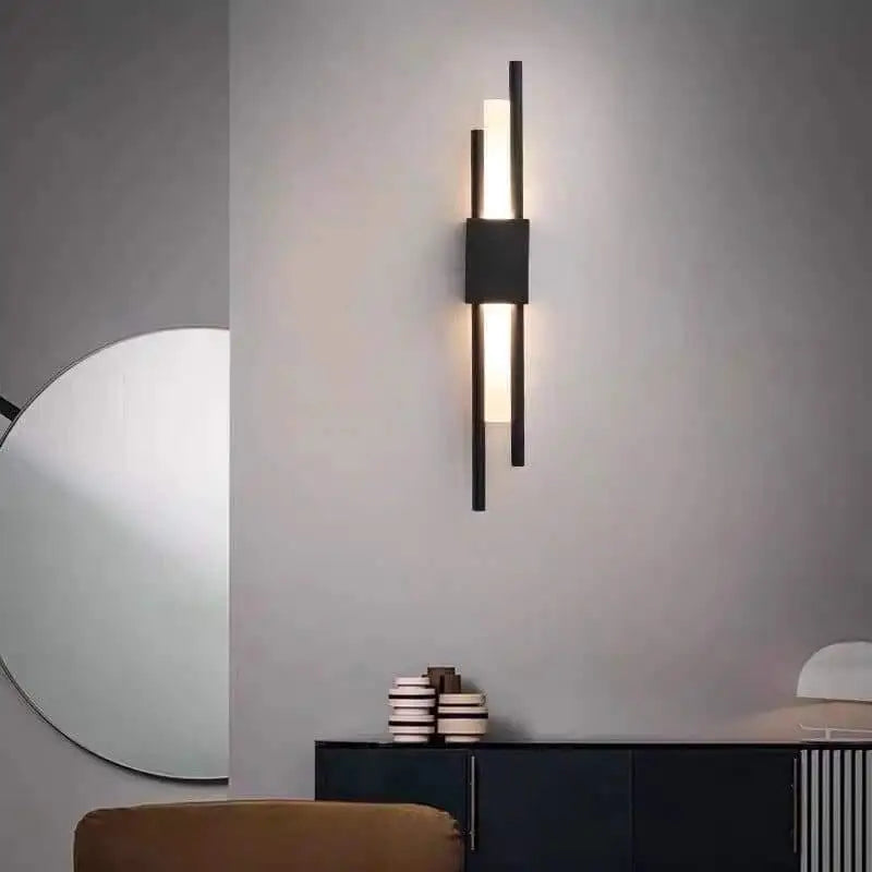 Gold Wall Light, Slim Aluminium, Integrated LED, 3000 K