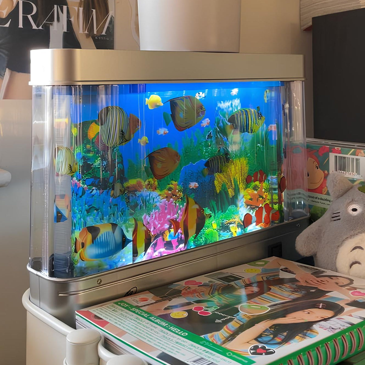 Retro Aquarium Lamp with Moving Fish, Plug-In Mood Light