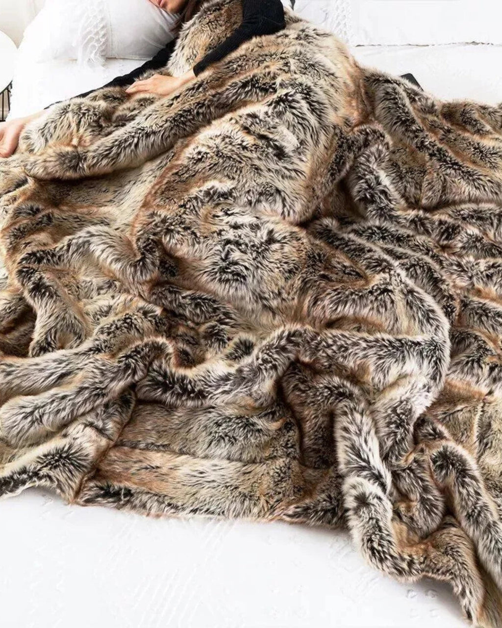 Faux Fur Throw 150x200cm, Soft Blanket for Sofa or Bed
