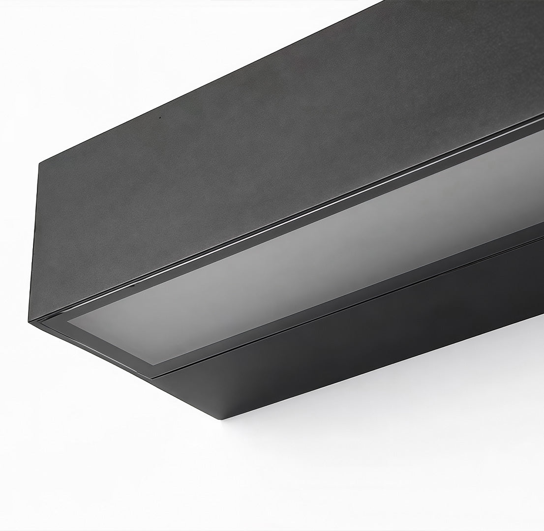 Linear LED Outdoor Wall Light, IP65 Black Aluminium