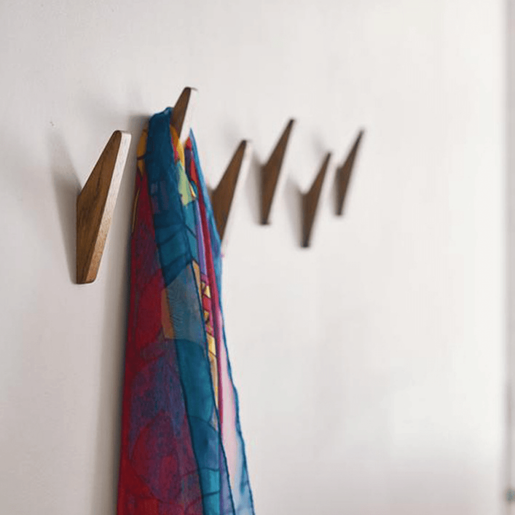 Two-Tone Solid Wood Wall Hook 13.5cm, Scandinavian Style