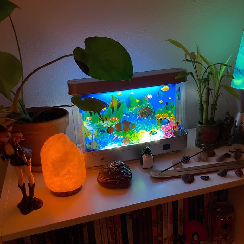 Retro Aquarium Lamp with Moving Fish, Plug-In Mood Light