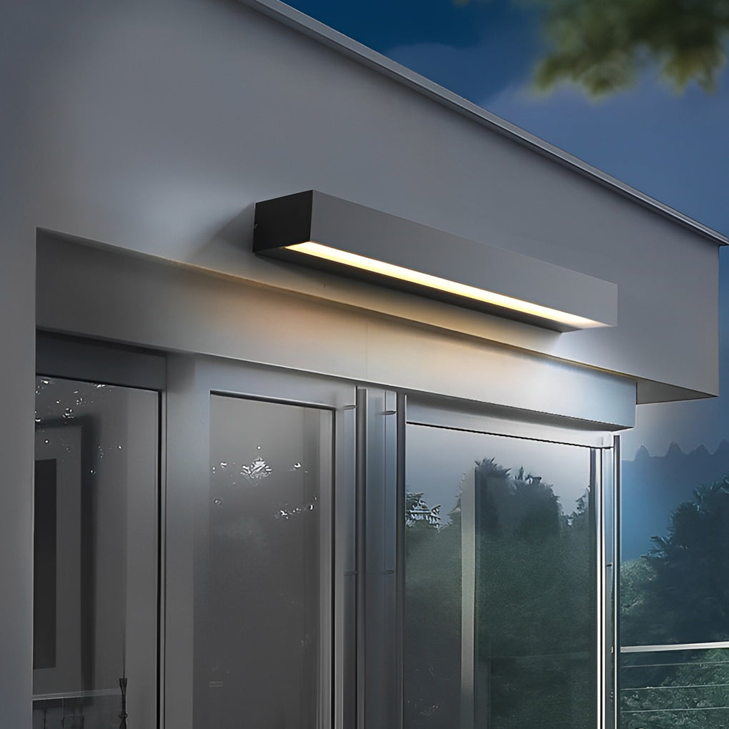 Linear LED Outdoor Wall Light, IP65 Black Aluminium