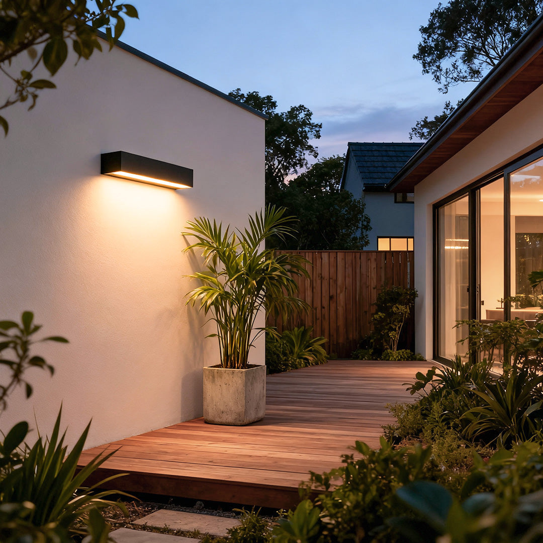 Linear LED Outdoor Wall Light, IP65 Black Aluminium