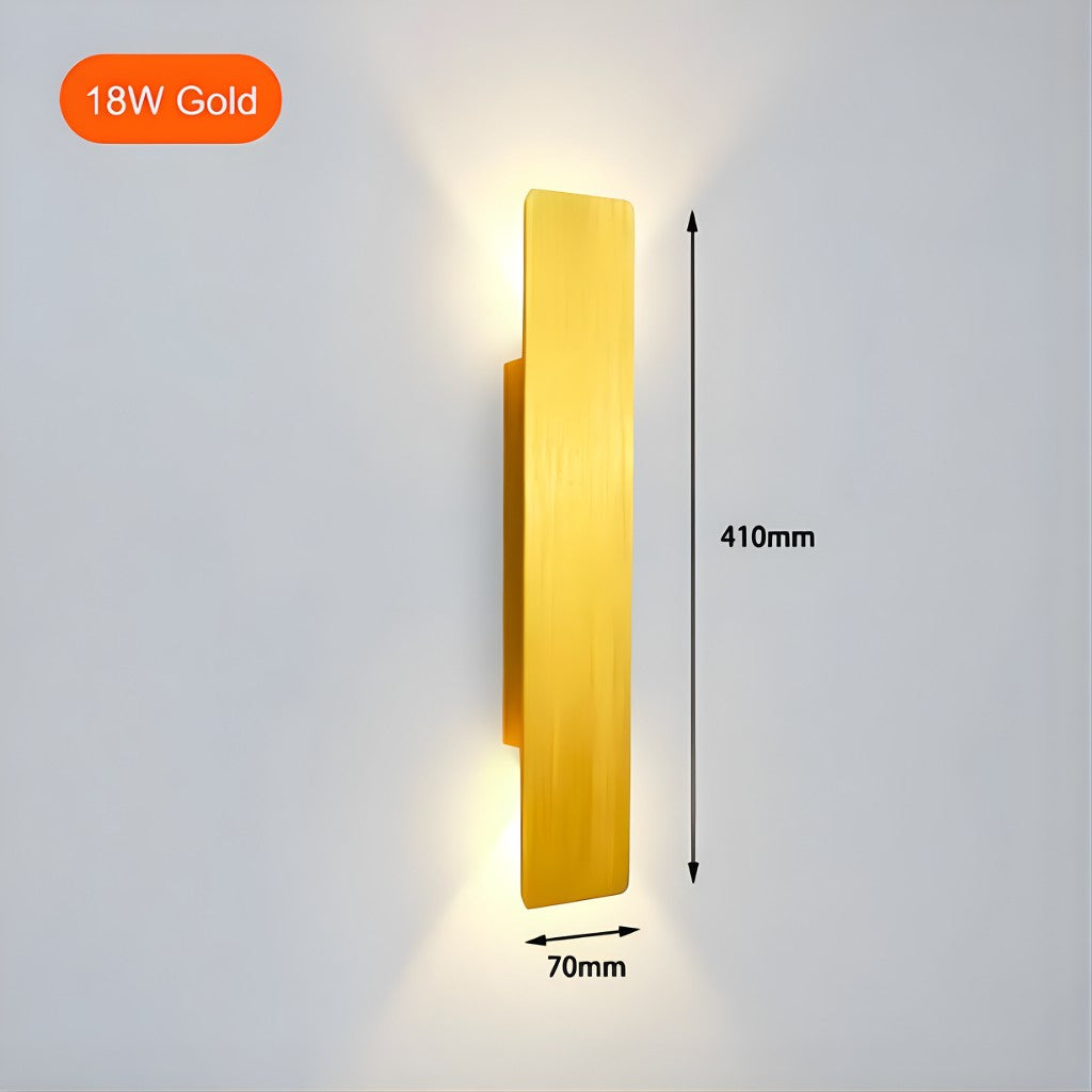 Gold Outdoor LED Wall Light in Aluminium, 20, 40 or 60 cm