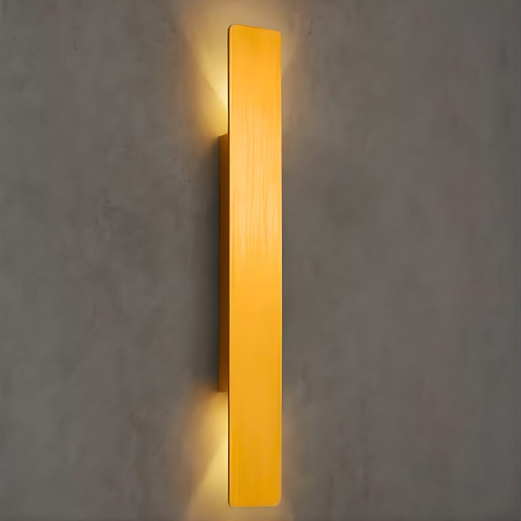 Gold Outdoor LED Wall Light in Aluminium, 20, 40 or 60 cm