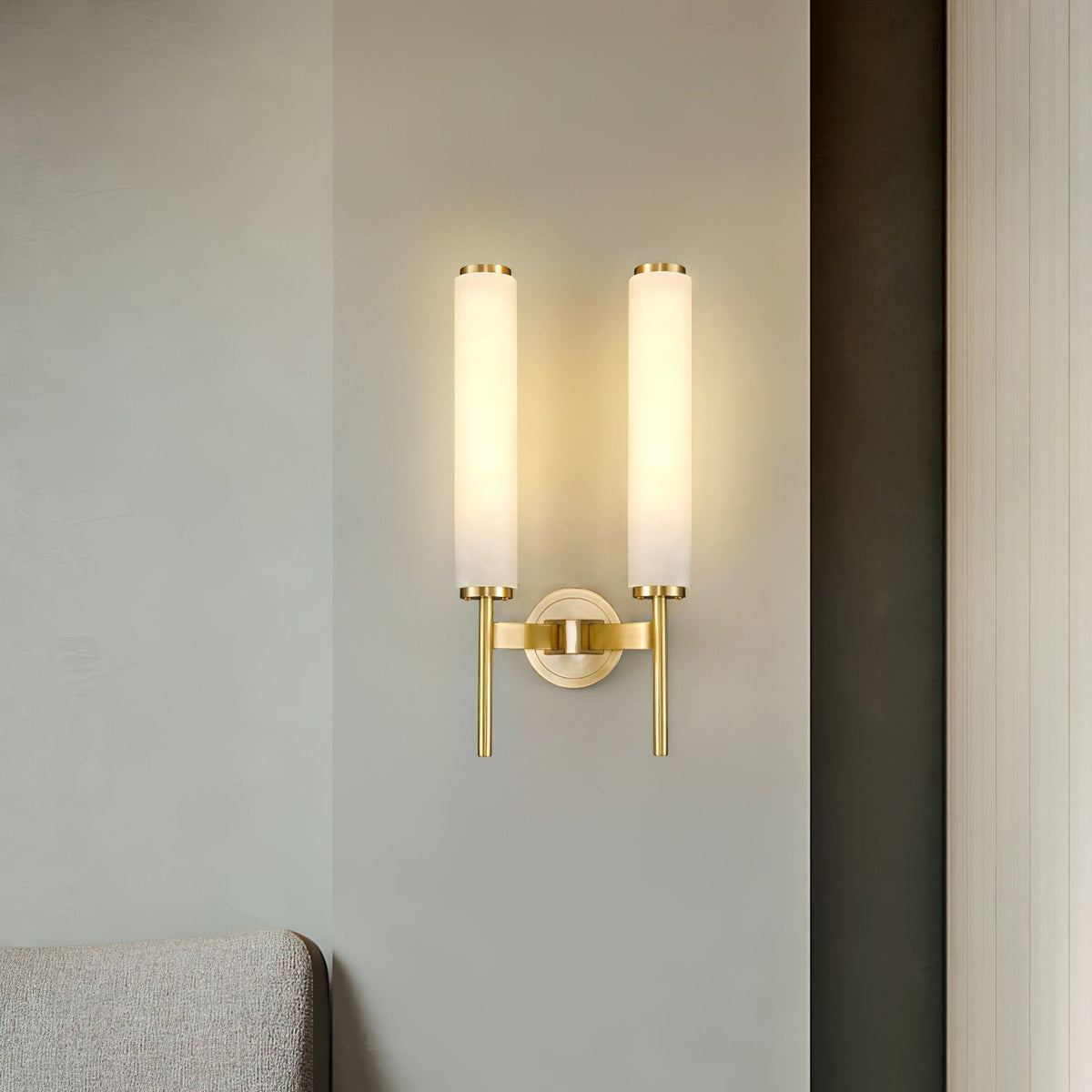 Art Deco Alabaster Wall Light with Brass Fitting