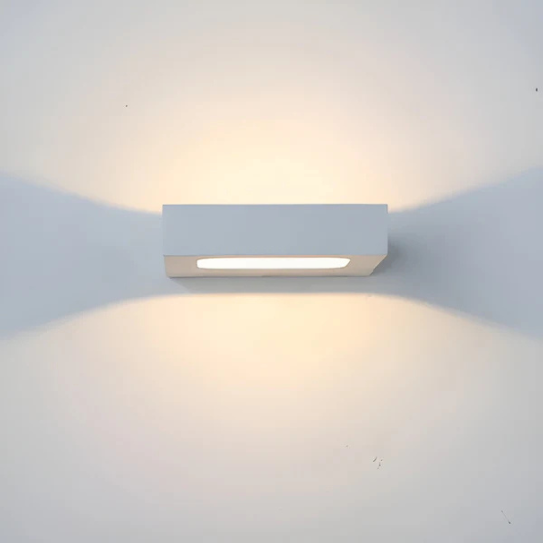 Modern Aluminium Wall Light with 360 Swivel Head