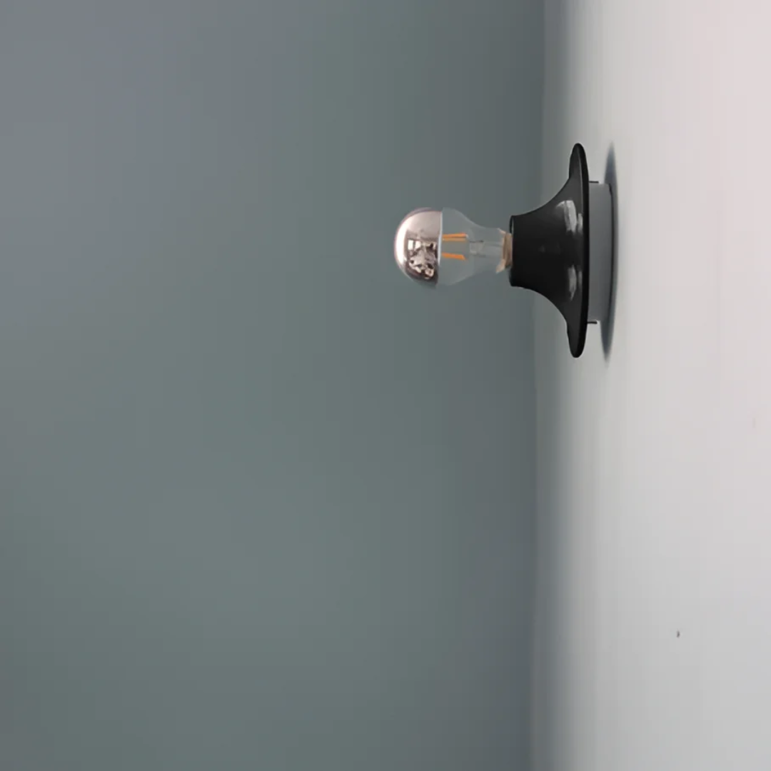 Bauhaus Retro Wall Light with Exposed Bulb and Disc