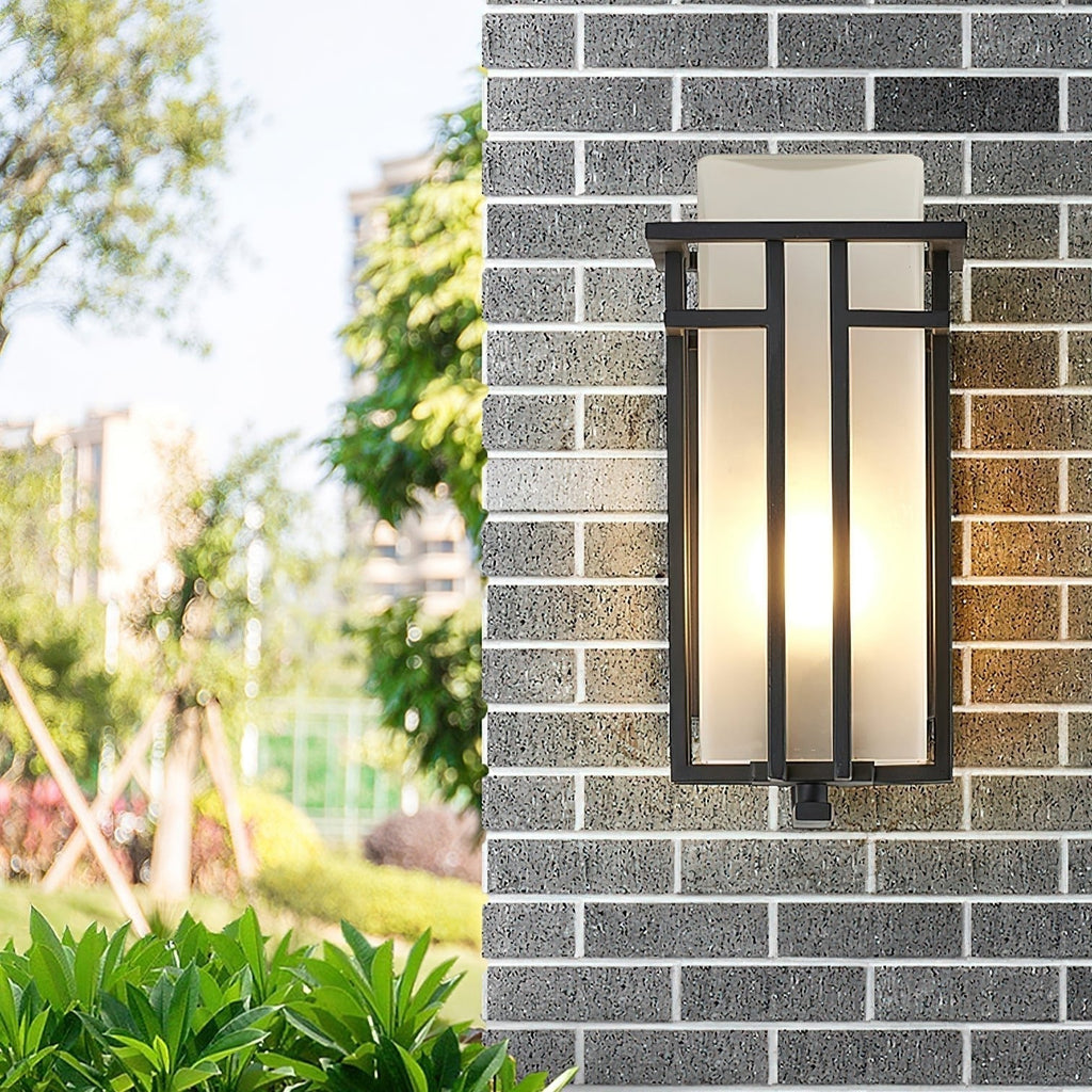 Retro Outdoor Wall Light with Frosted Glass Shade, IP65