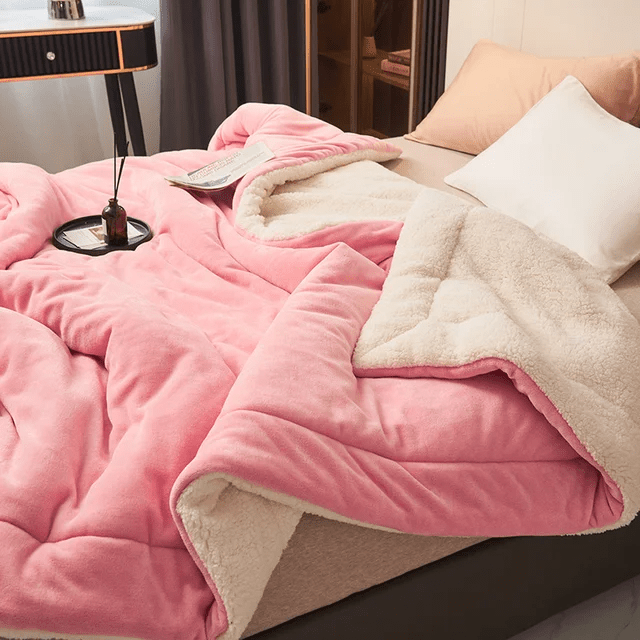 Reversible Flannel and Sherpa Fleece Blanket for Sofa and Bed