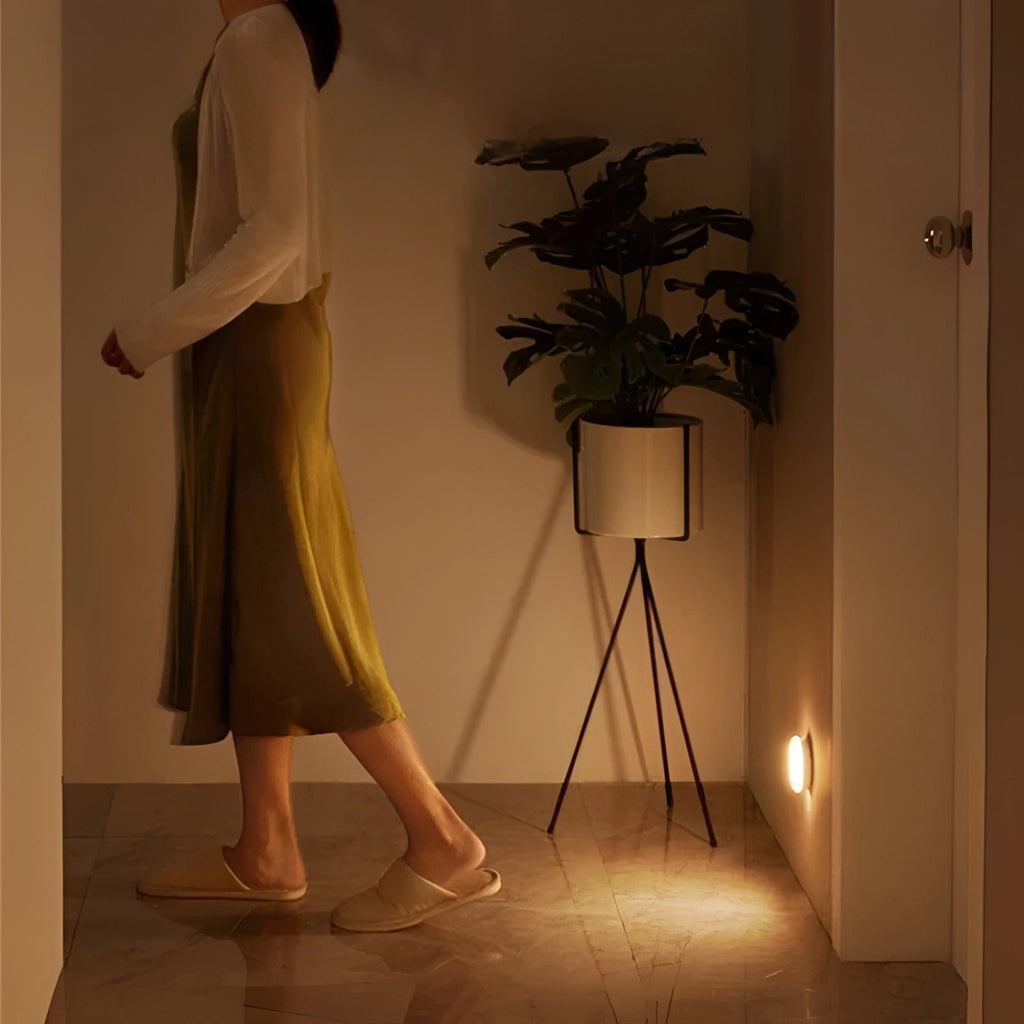Wireless Motion Sensor Night Light with Magnetic Mount