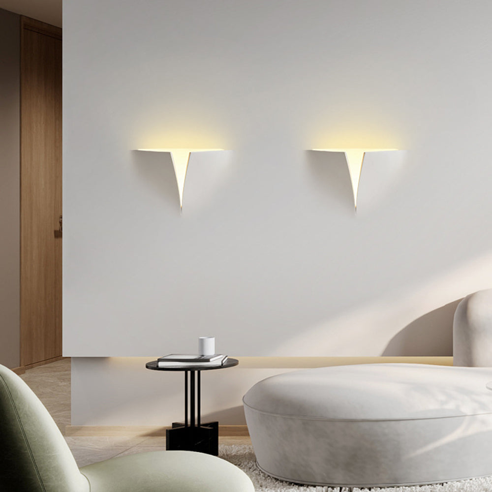 Recessed Plaster Wall Light with Warm LED and Triangular Opening
