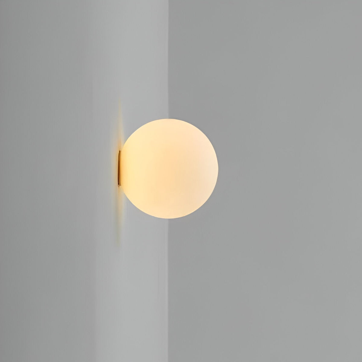Minimalist Round Wall Light with Diffused G9 Glow, 4 Sizes