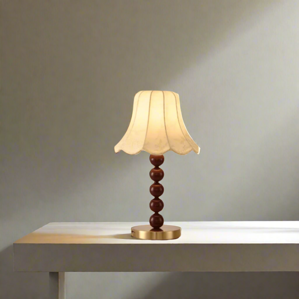 Retro Flower Shade Lamp with Wooden Ball Column, Floor or Table