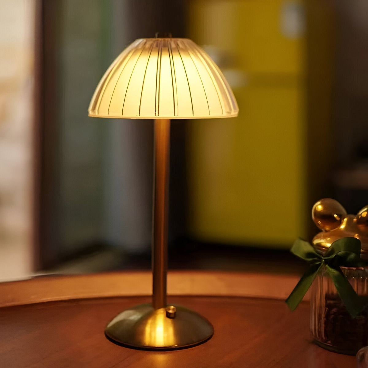 Cordless Art Deco Table Lamp with Crystal Glass Shade