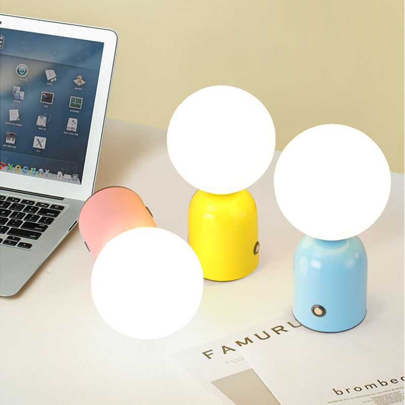 Minimalist USB Table Lamp with Stepless Dimming, 200lm
