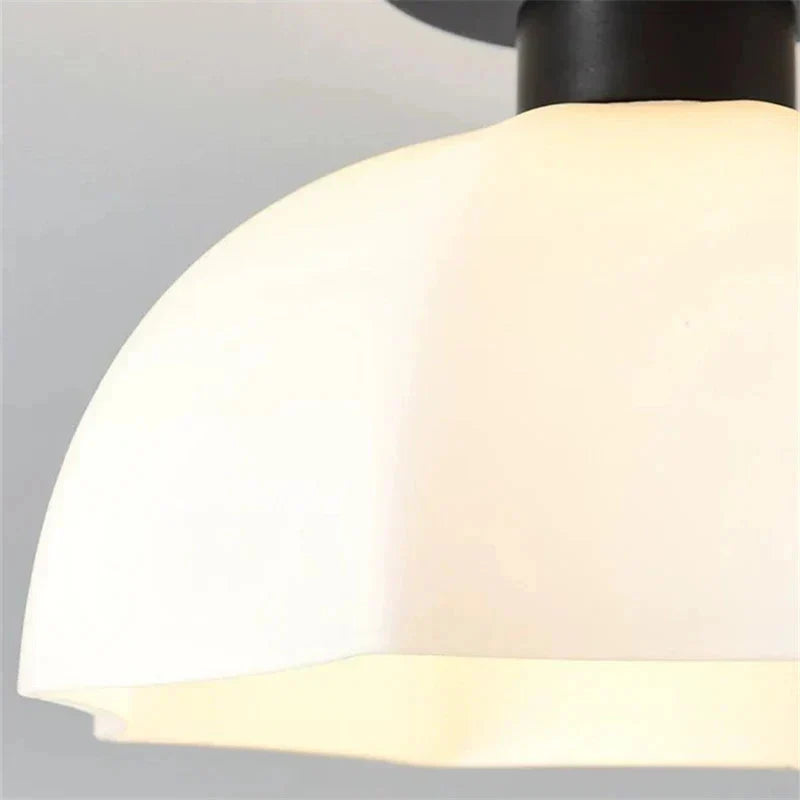 Vintage Scalloped Ceiling Light with Metal Base, E27
