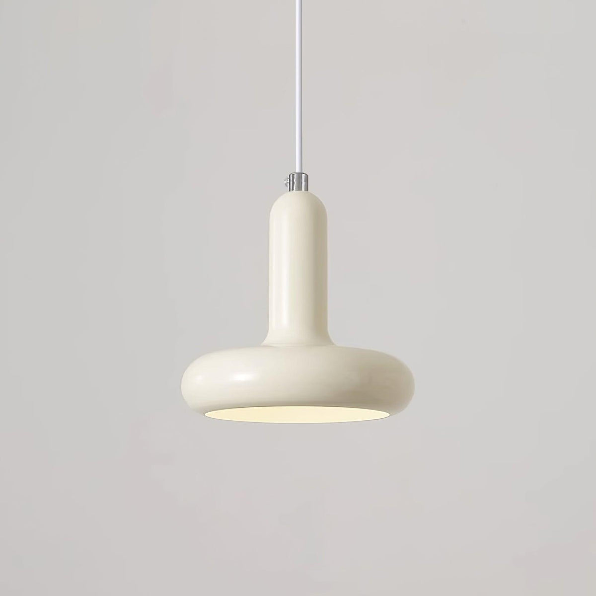 Minimalistyczna lampa wisząca Capsule z białego metalu
