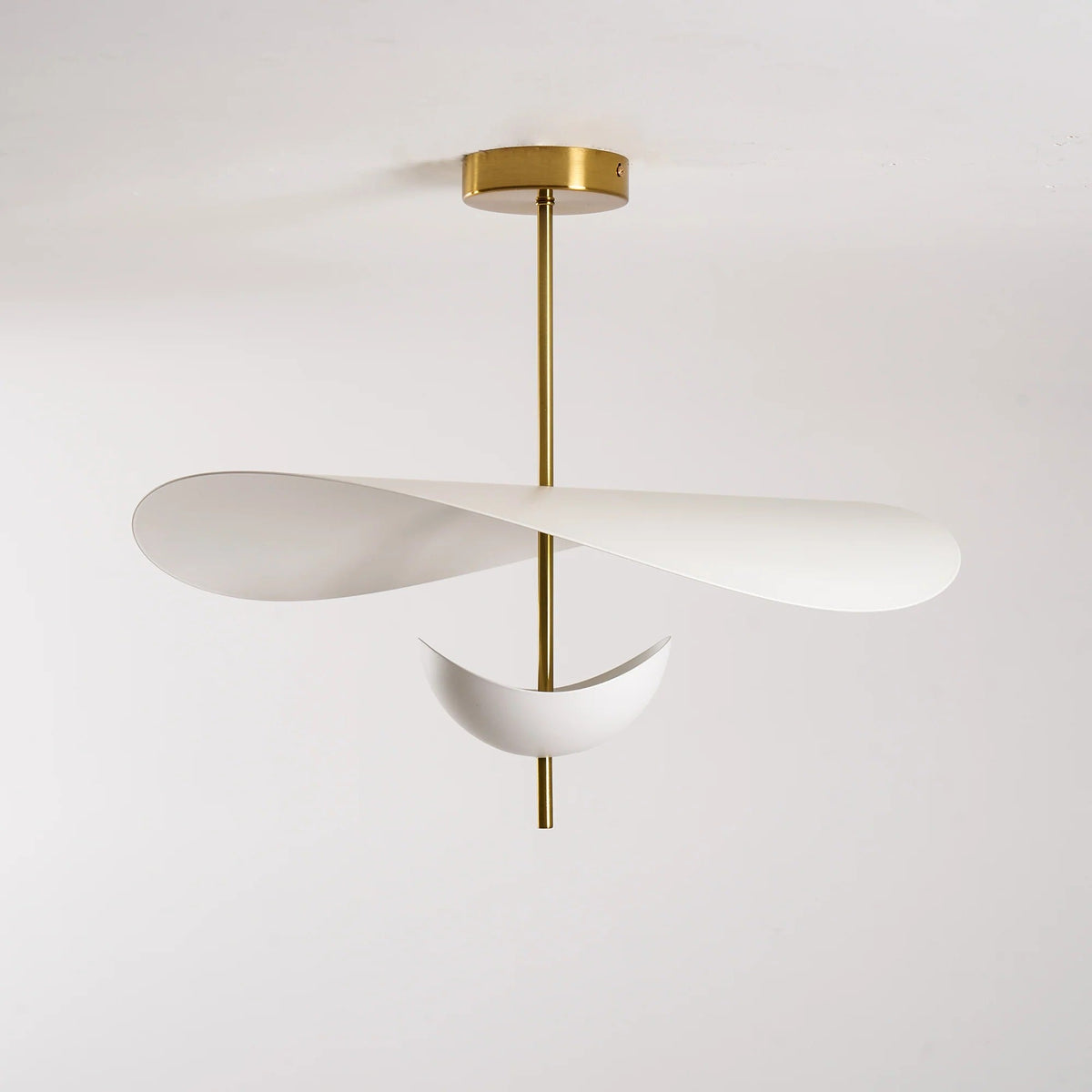 Wavy Leaf Pendant Light on Gold Rod, Integrated LED