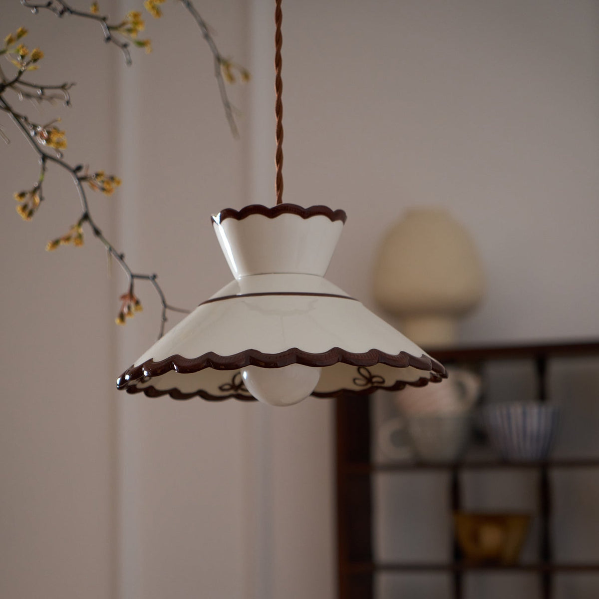 Retro Ceramic Pendant Light with Wavy Rim, E27