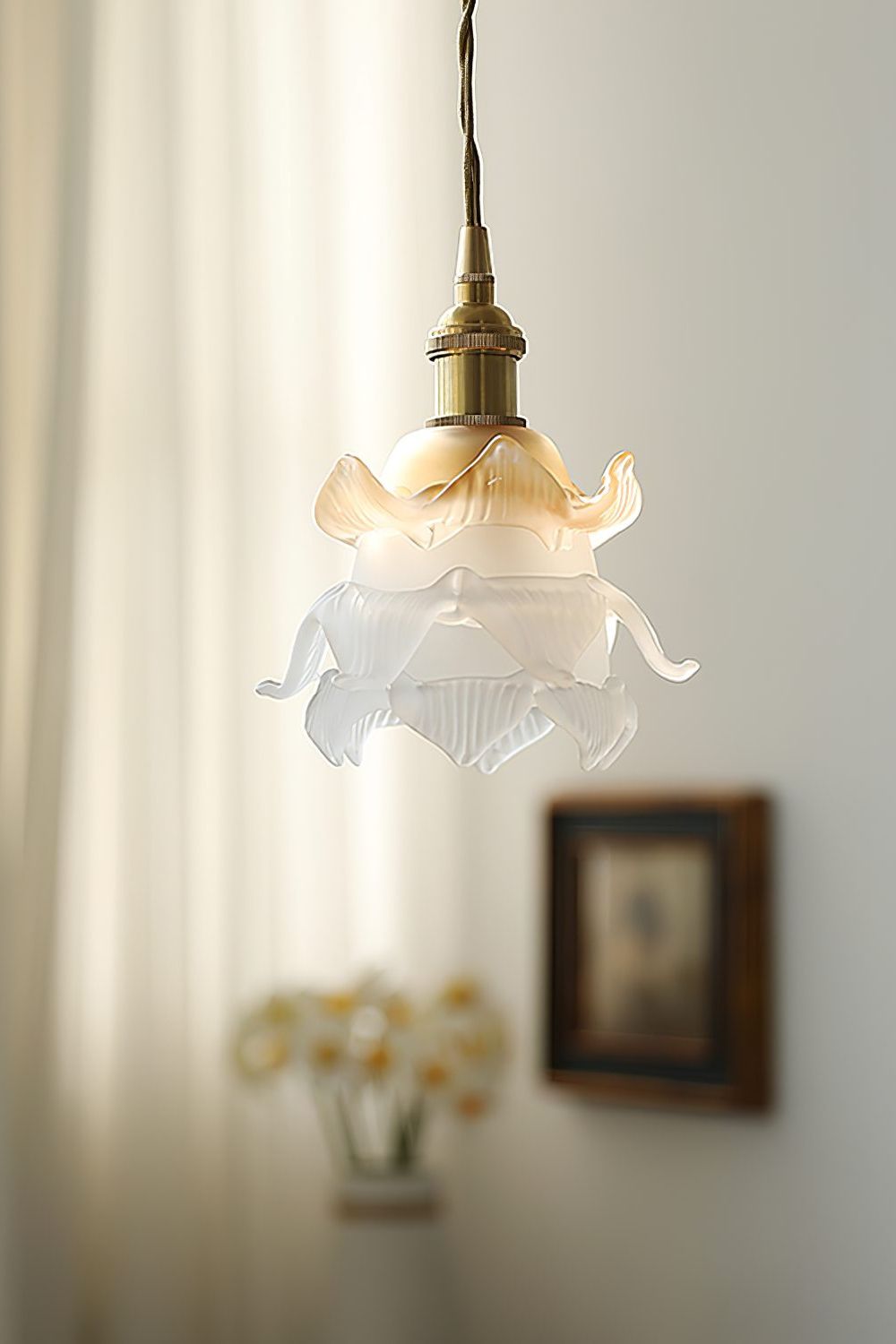 Retro Flower Glass Pendant Light with Polished Brass Fitting