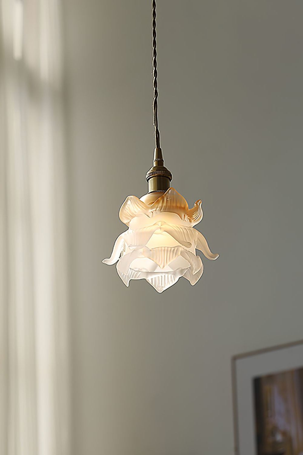 Retro Flower Glass Pendant Light with Polished Brass Fitting