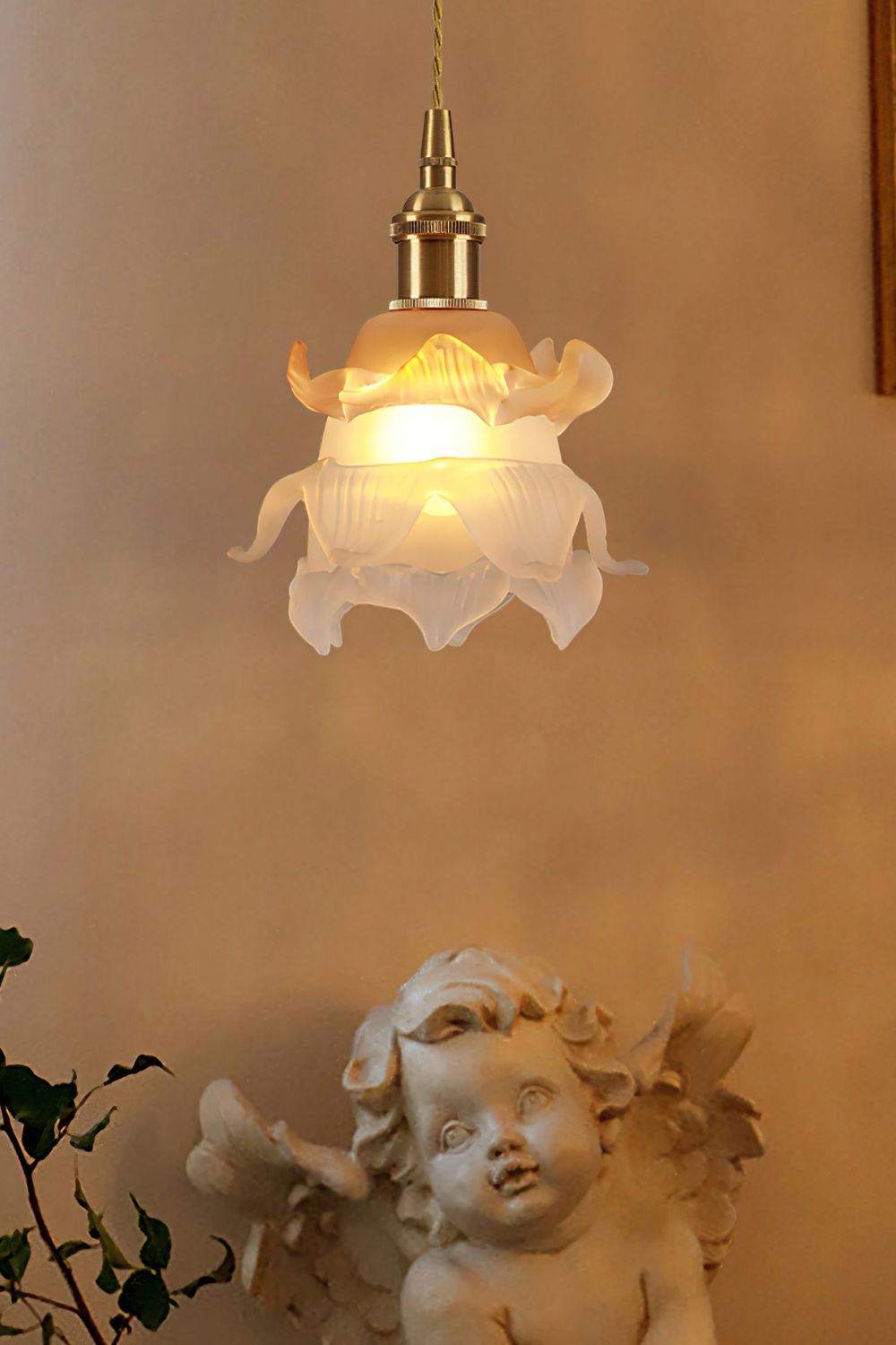Retro Flower Glass Pendant Light with Polished Brass Fitting