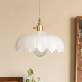 Vintage lampa wisząca z szklanym kloszem w kształcie tulipana i oprawą z polerowanego mosiądzu