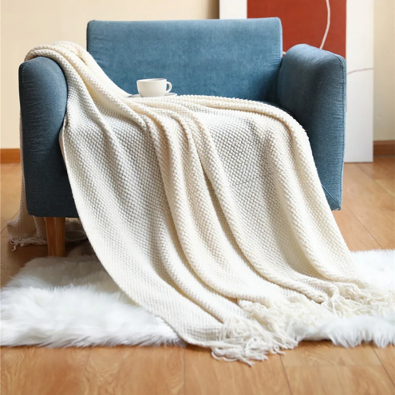 Knitted Acrylic Throw with Tassels, 127 x 172 and 130 x 220 cm