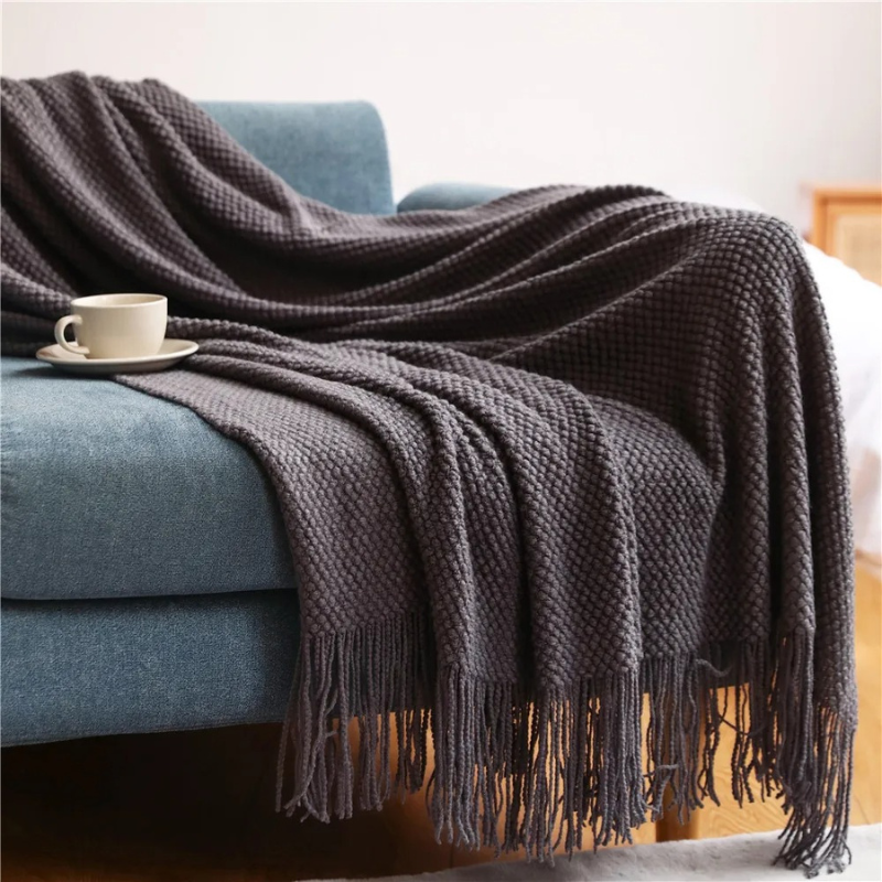 Knitted Acrylic Throw with Tassels, 127 x 172 and 130 x 220 cm