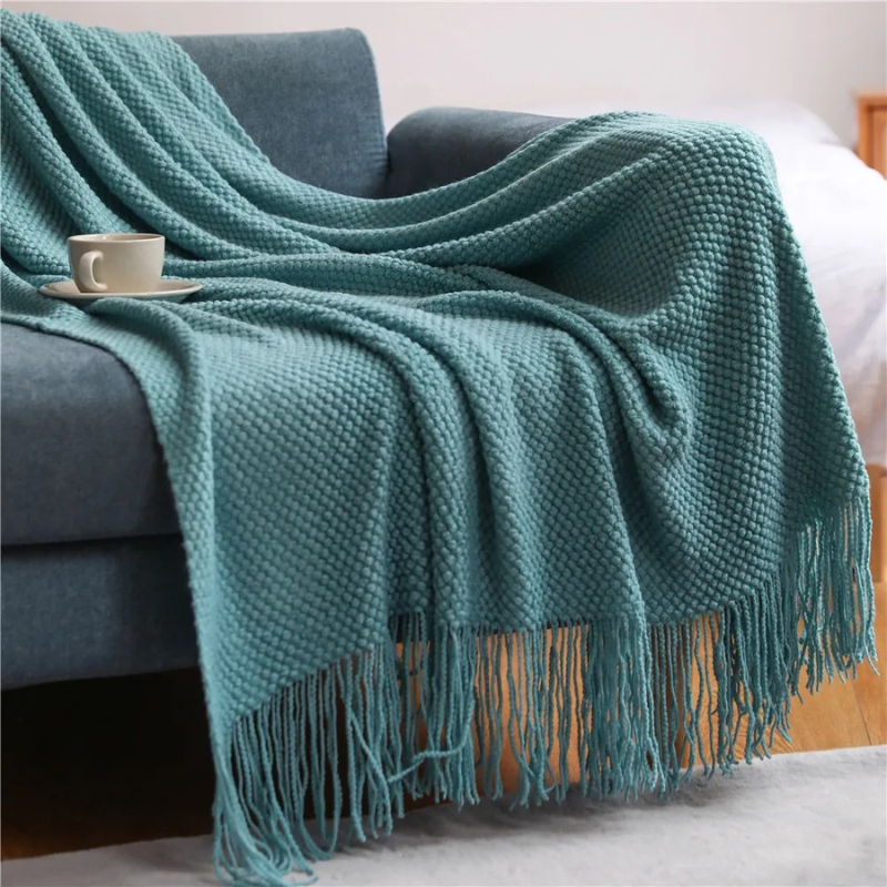 Knitted Acrylic Throw with Tassels, 127 x 172 and 130 x 220 cm