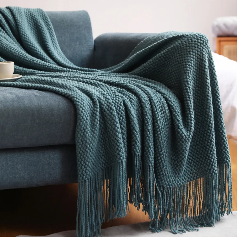 Knitted Acrylic Throw with Tassels, 127 x 172 and 130 x 220 cm