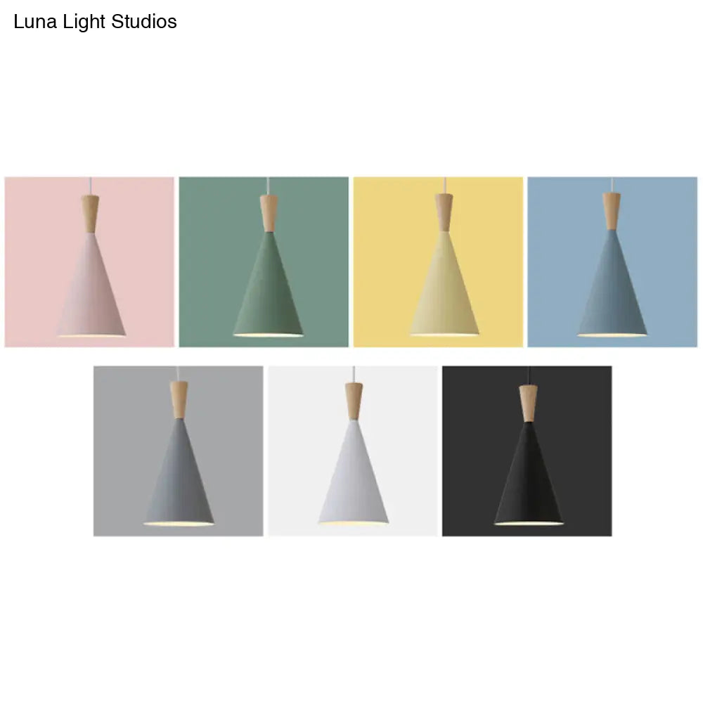 Geometric Metal Pendant Light with Adjustable 150 cm Chain
