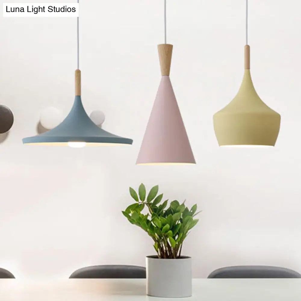 Geometric Metal Pendant Light with Adjustable 150 cm Chain