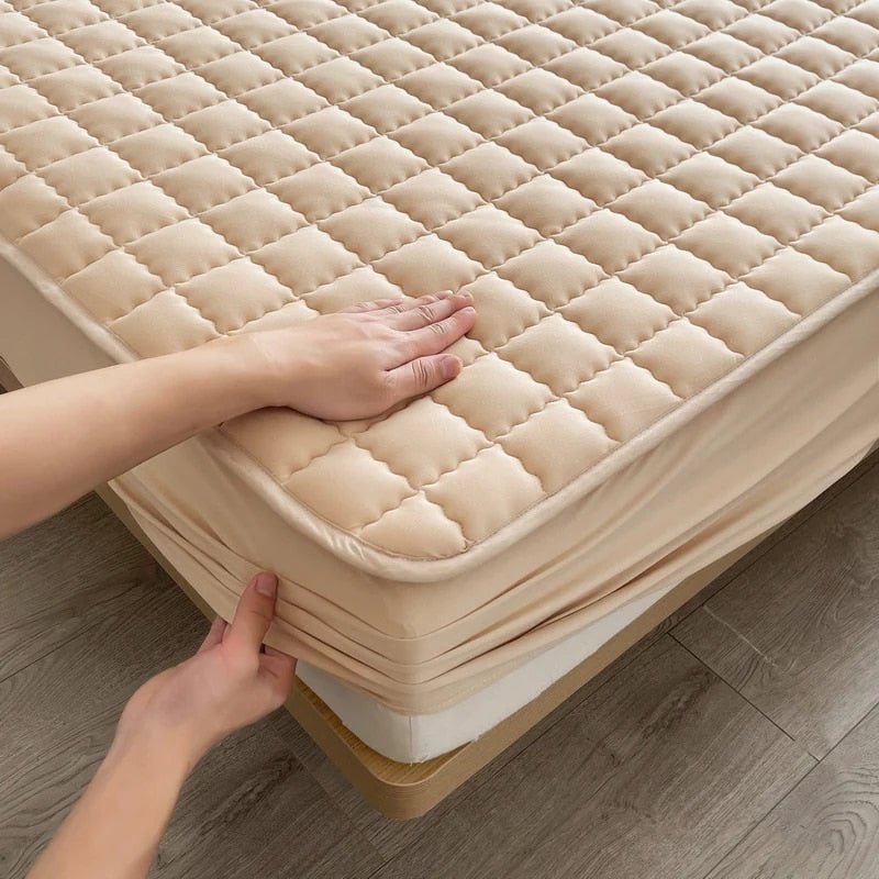 Breathable Mattress Protector, Washable, Fits up to 30cm Depth