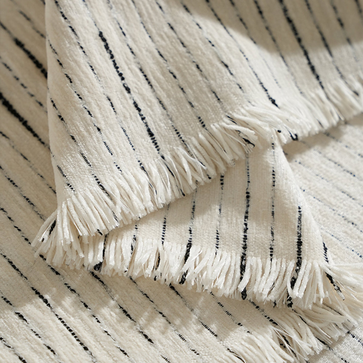 Striped Jacquard Sofa Throw with Tassel Edging
