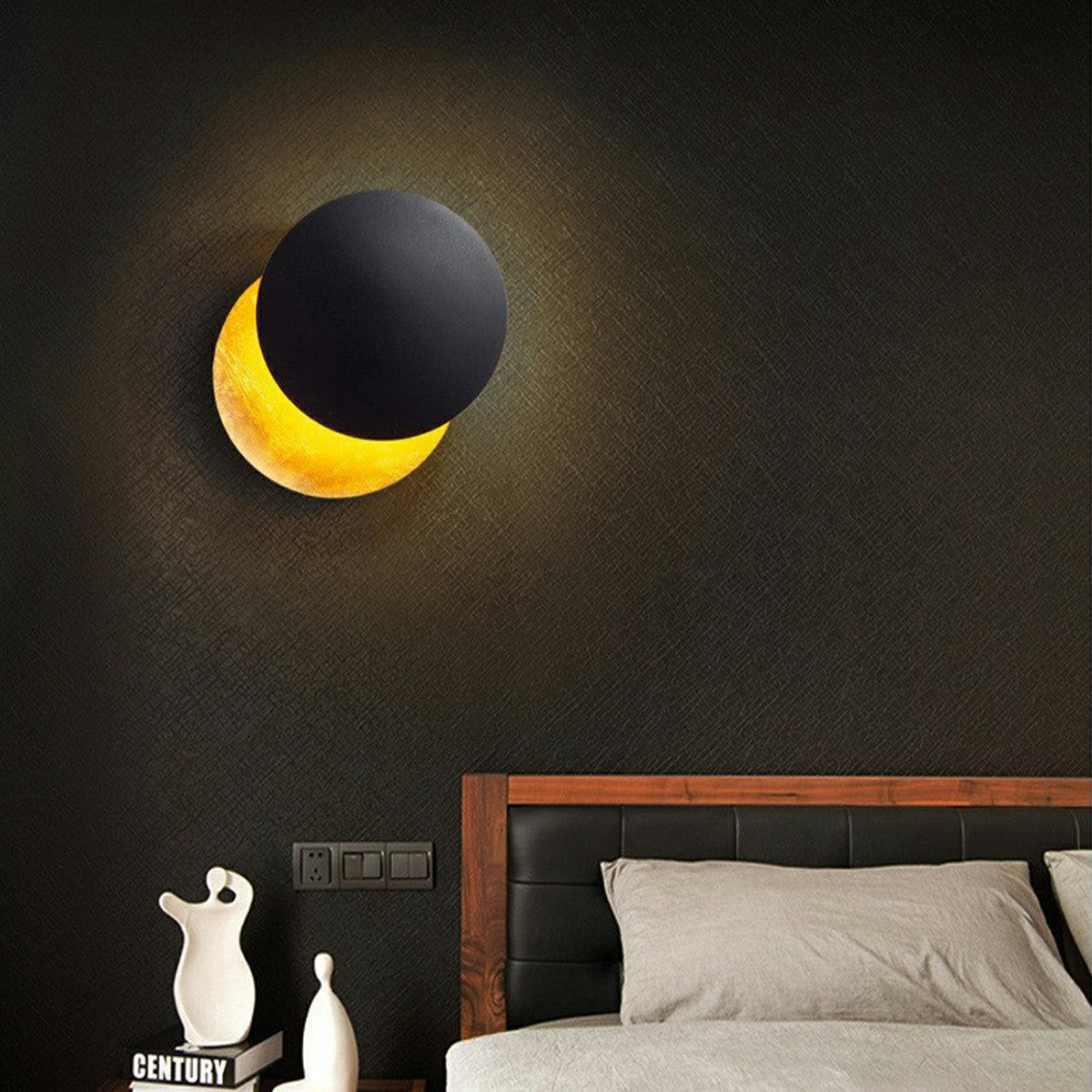 Overlapping Disc Wall Light, 3 Colour Temperatures, 8W LED